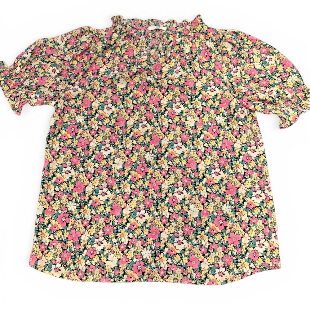 Pleione Ruffle Sleeve Floral Top Flowy Shirt Women’s Size Small